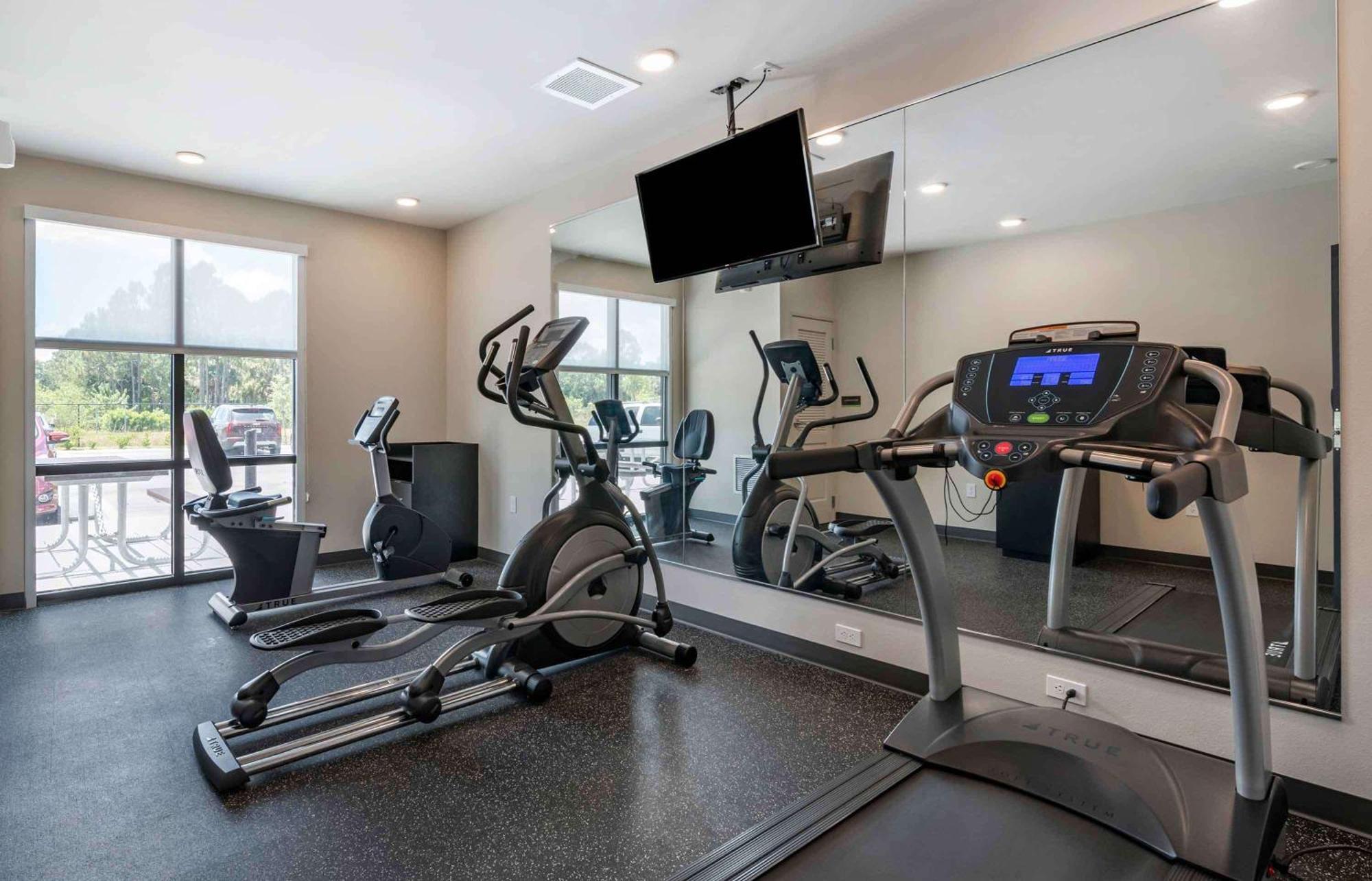 Extended Stay America Premier Suites - Tampa - Fairgrounds - Casino Екстериор снимка