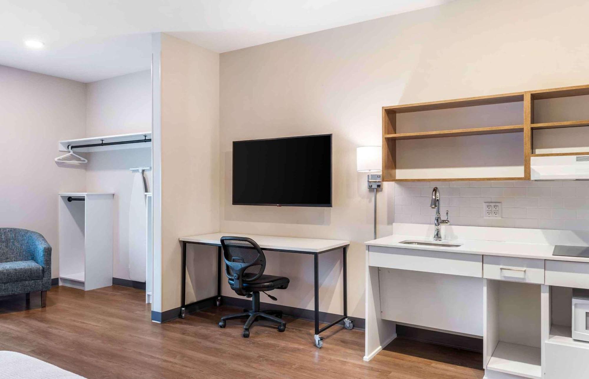 Extended Stay America Premier Suites - Tampa - Fairgrounds - Casino Екстериор снимка